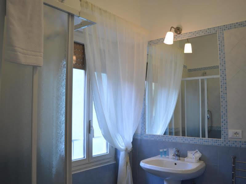 Domus Italiana Hotell Roma Eksteriør bilde