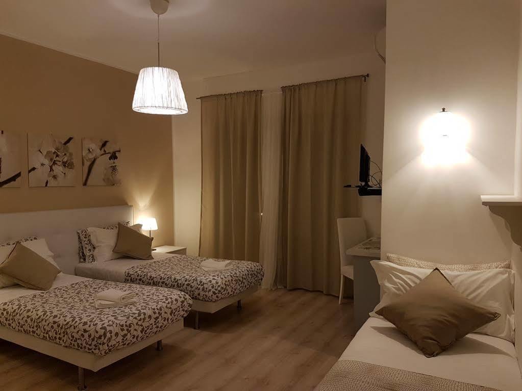 Domus Italiana Hotell Roma Eksteriør bilde